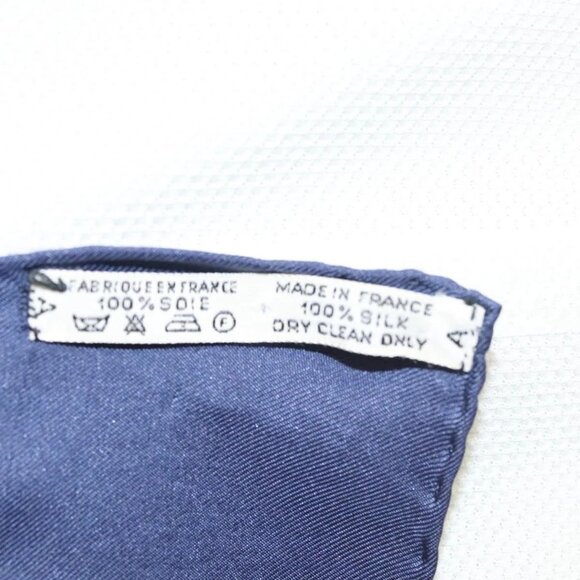 HERMES Carre 90 Scarf ""SPRINGS"" Silk Navy White Auth - Picture 12 of 16